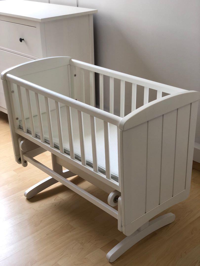 Mothercare Deluxe Gliding Crib (White), Babies & Kids, Baby Nursery