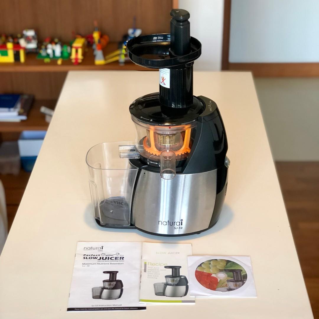 Hurom Slow Juicer Review The Hurom Hp 150 Watt Slow Juicer