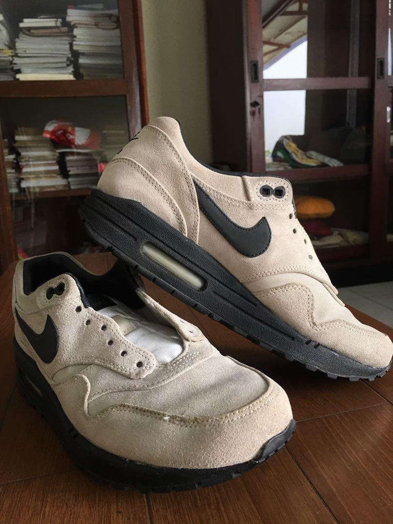 womens nike air max suede