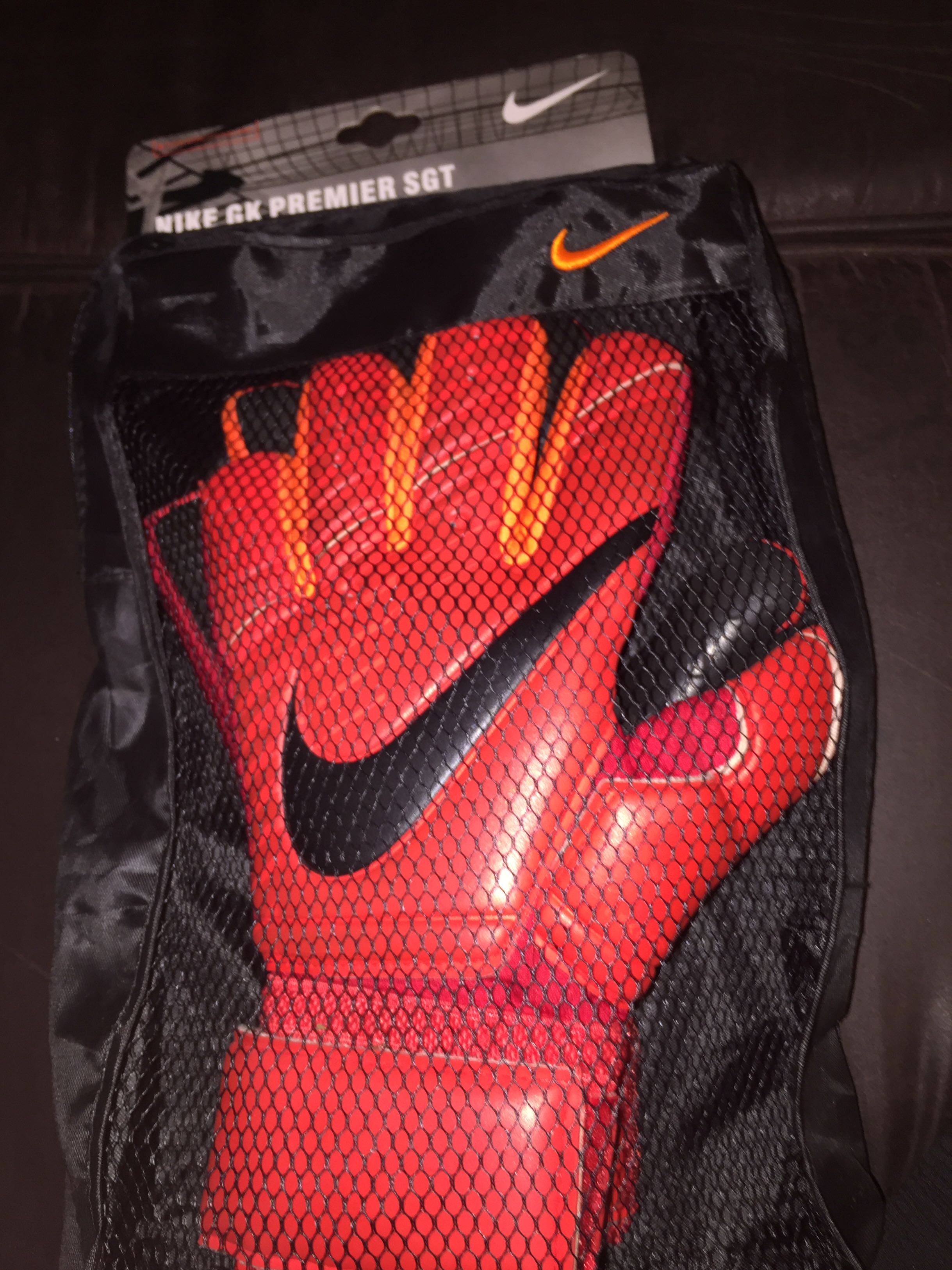 Nike premier rs promo goalkeeper gloves, Sports Equipment, Sports & Games, Water Sports on Carousell