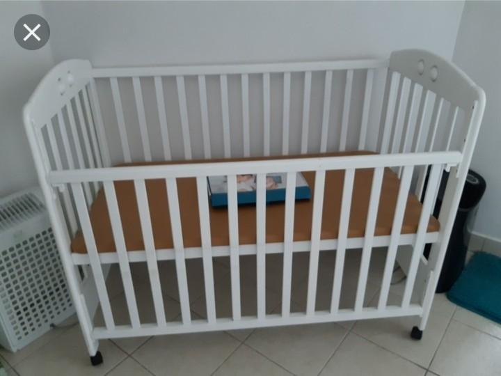 Oca deals baby cot