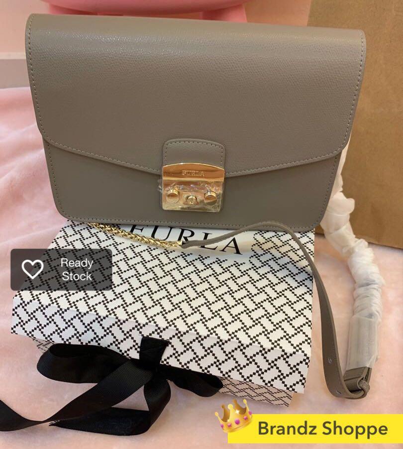 Furla metropolis best sale shoulder bag sabbia
