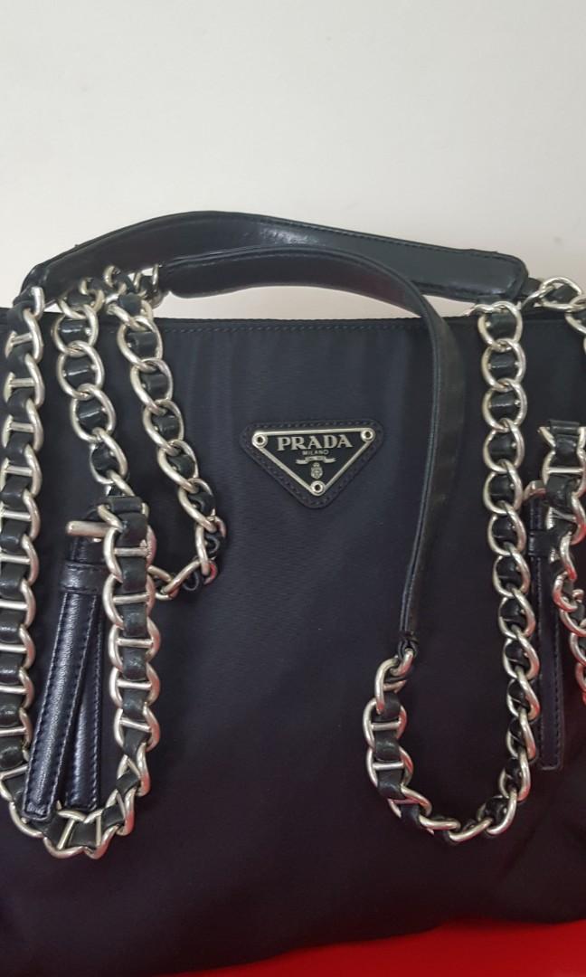 prada chain bag black