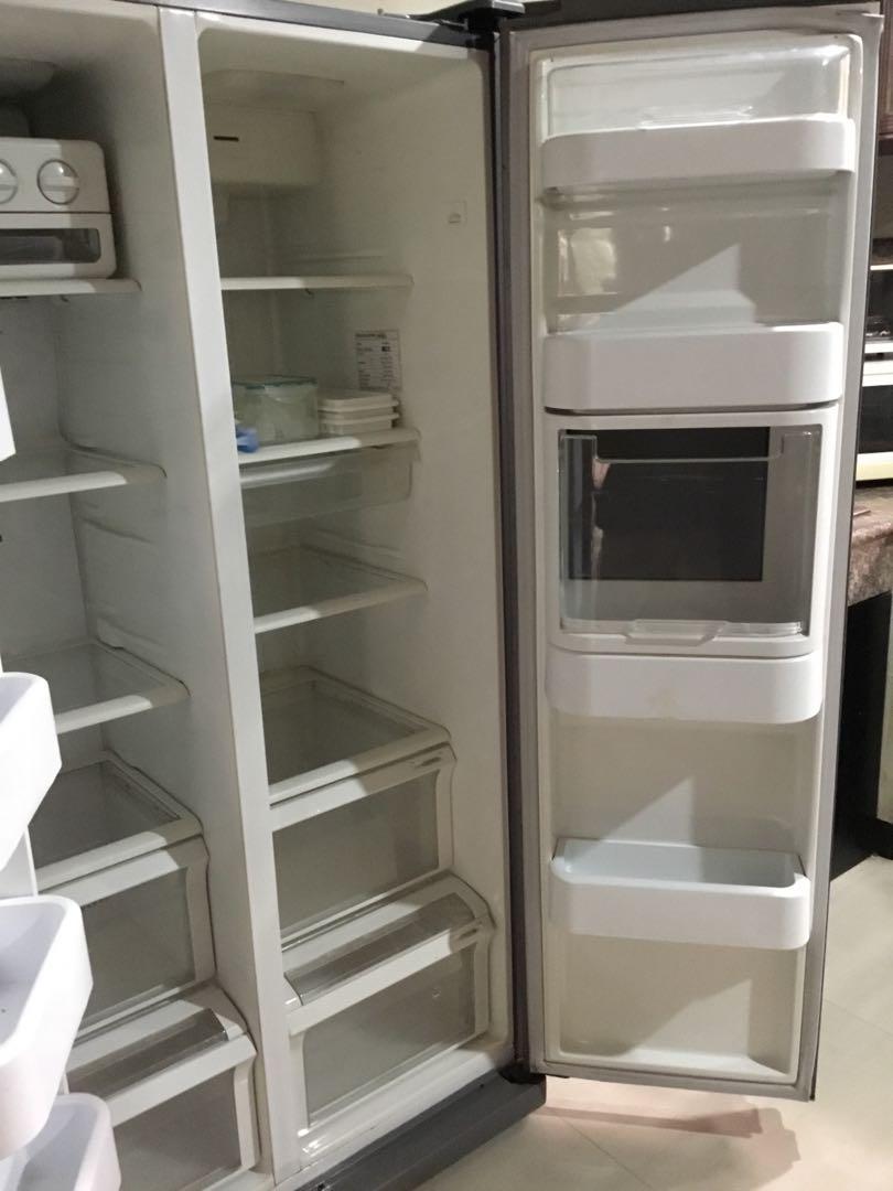 Samsung 2 Door Refrigerator (defective need to be serviced), TV & Home