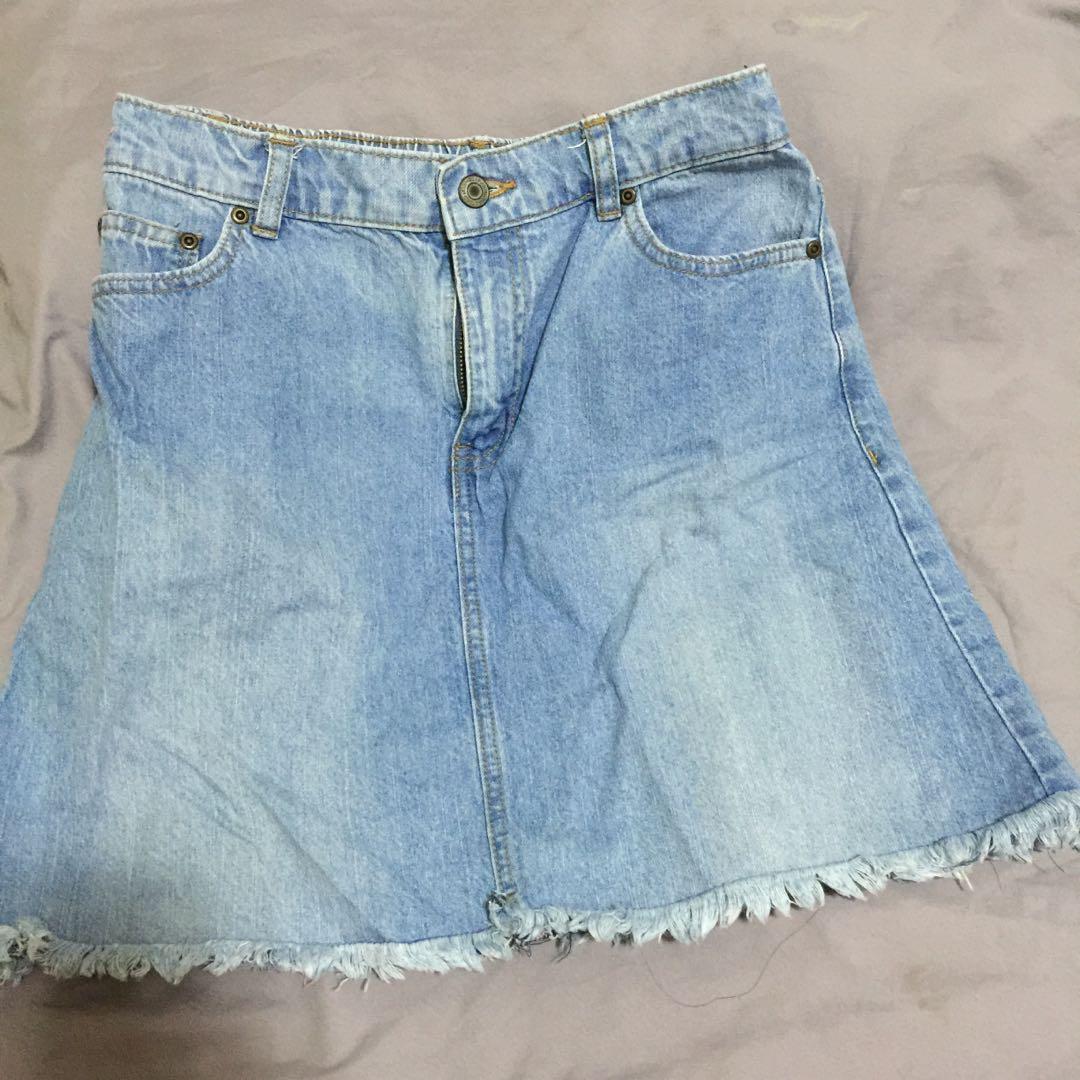 Skirt denim (Category: Skirts) located in Baliuag. Submitted by laraphil (Listing ID 236592107, Image 1). Description: .