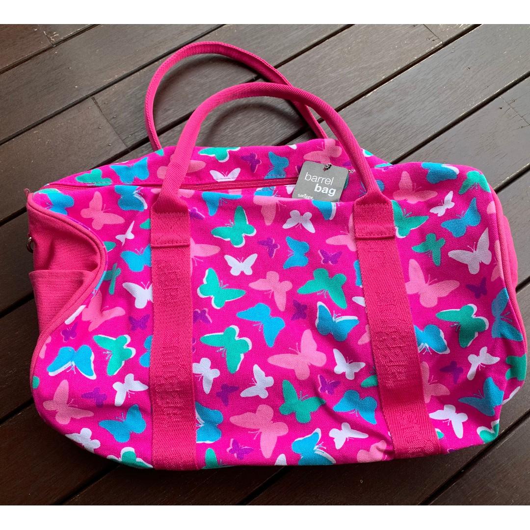 Smiggle barrel bag 2025