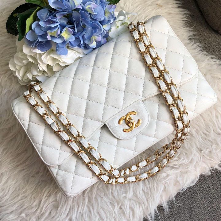 Chanel jumbo deals white caviar