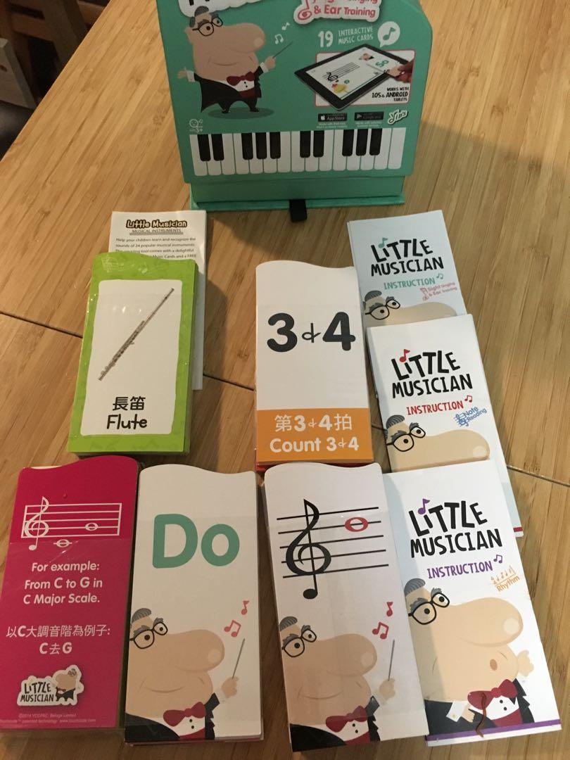 上yip S 音樂課必備的little Musician 教材 需要配合app 用的 當時買了打算上堂 但後來決定上tom Lee 所以原set 5盒卡 只用了數次 四個原裝盒已除 書本