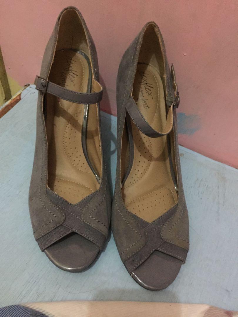 dexter comfort sandals