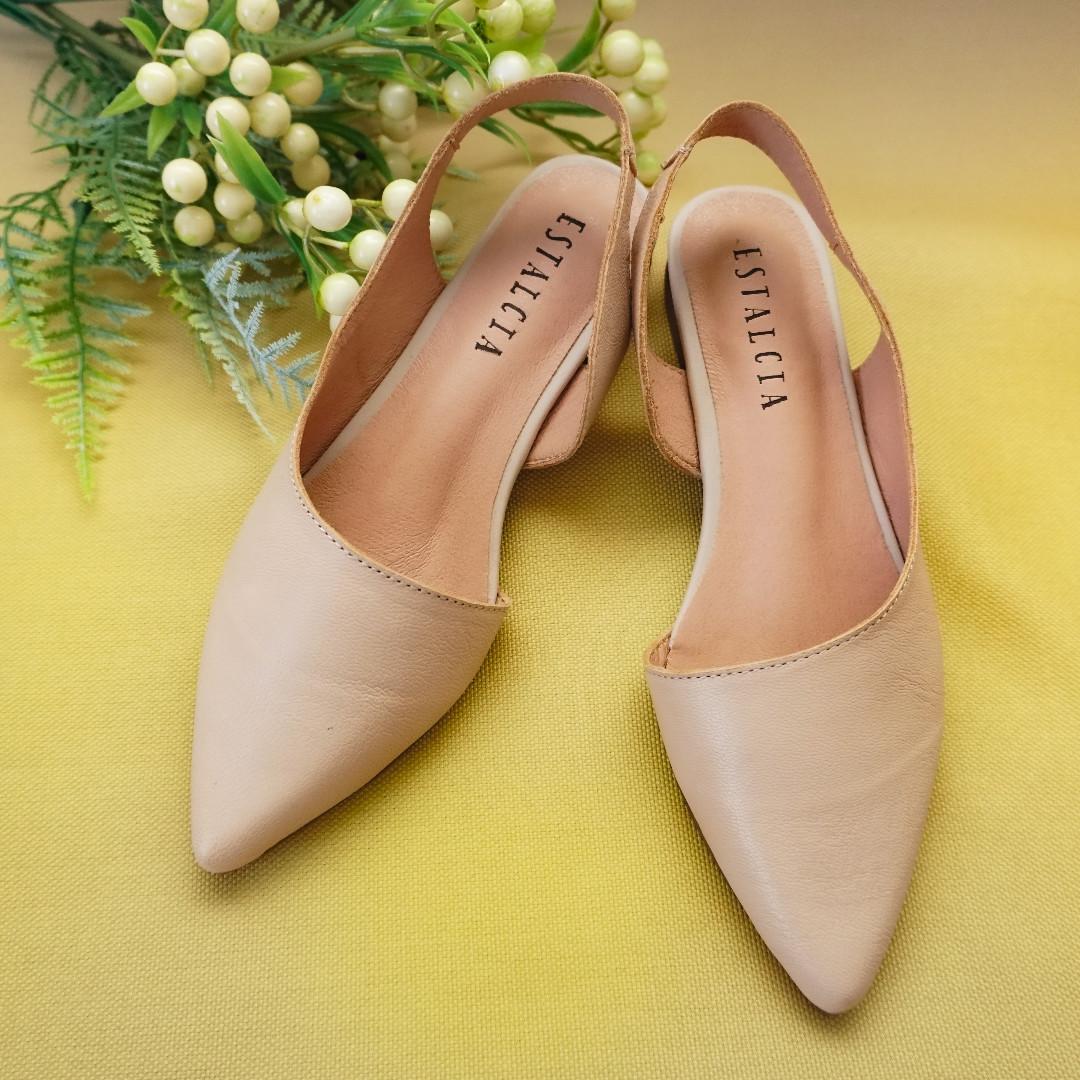 comfortable slingback flats