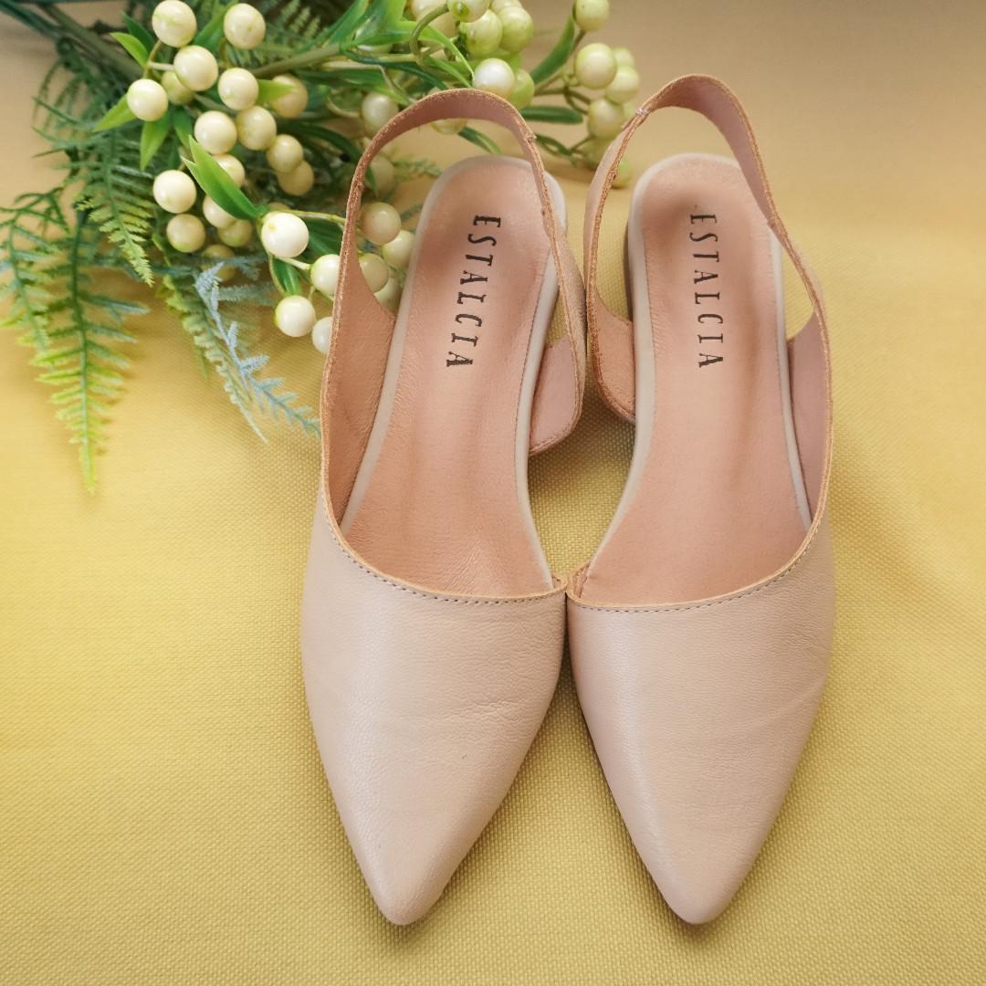 comfortable slingback flats