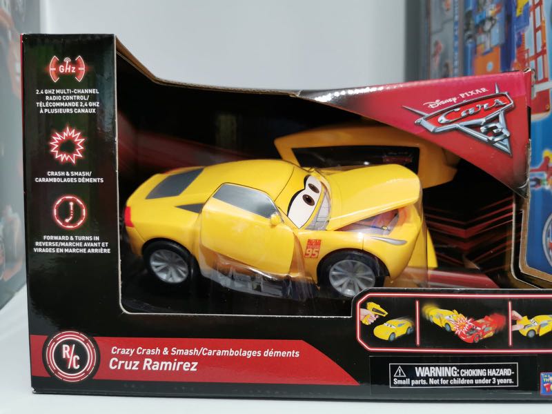 Cars 3 RC Car Cruz Ramirez Lightning Mcqueen crazy crash