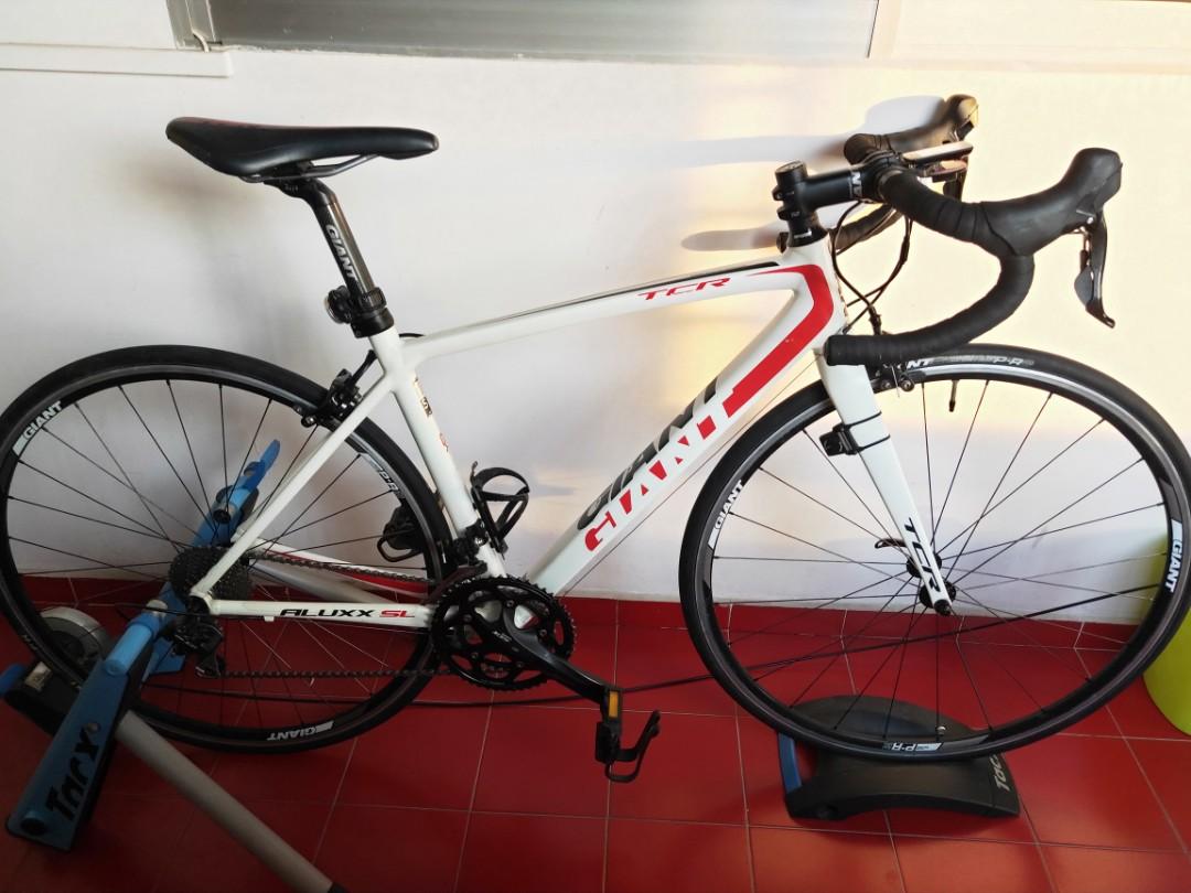 Giant aluxx shop road bike