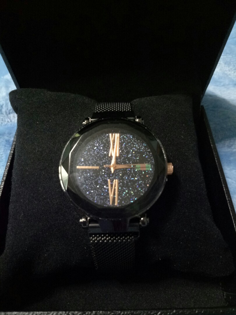 GUCCI MAGNETIC WATCH Free SHIPPING Women s Fashion Watches Accessories Watches on Carousell