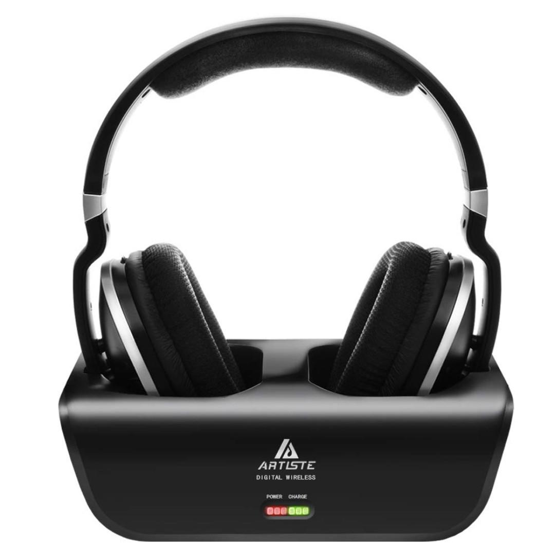wireless gaming headphones with charging dock