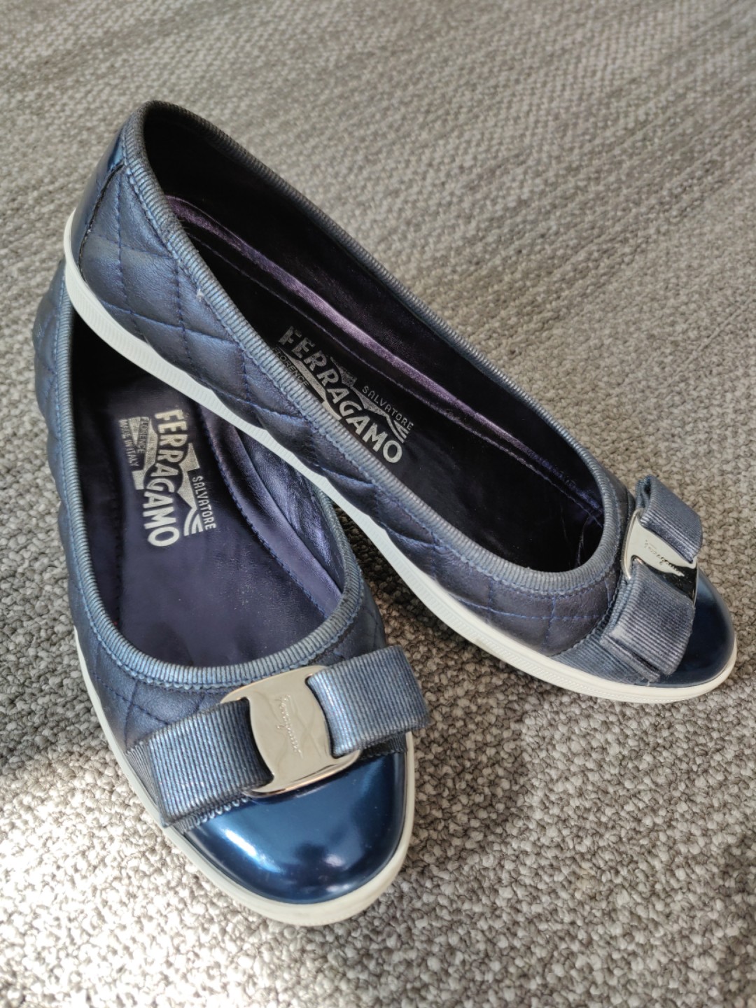 Ferragamo rufina flats outlet