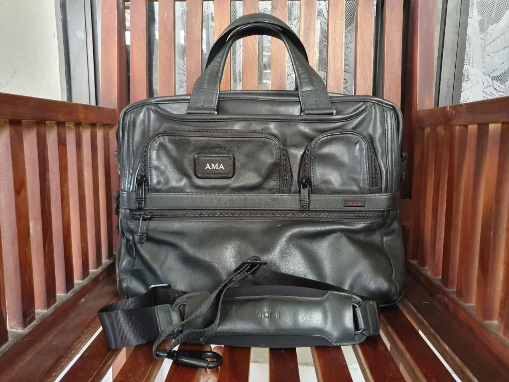 TUMI Alpha 2 Expandable Organizer Laptop Leather Brief, Fesyen Pria, Tas & Dompet , Tas Kantor