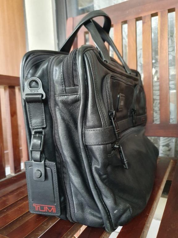 TUMI Alpha 2 Expandable Organizer Laptop Leather Brief, Fesyen Pria, Tas & Dompet , Tas Kantor