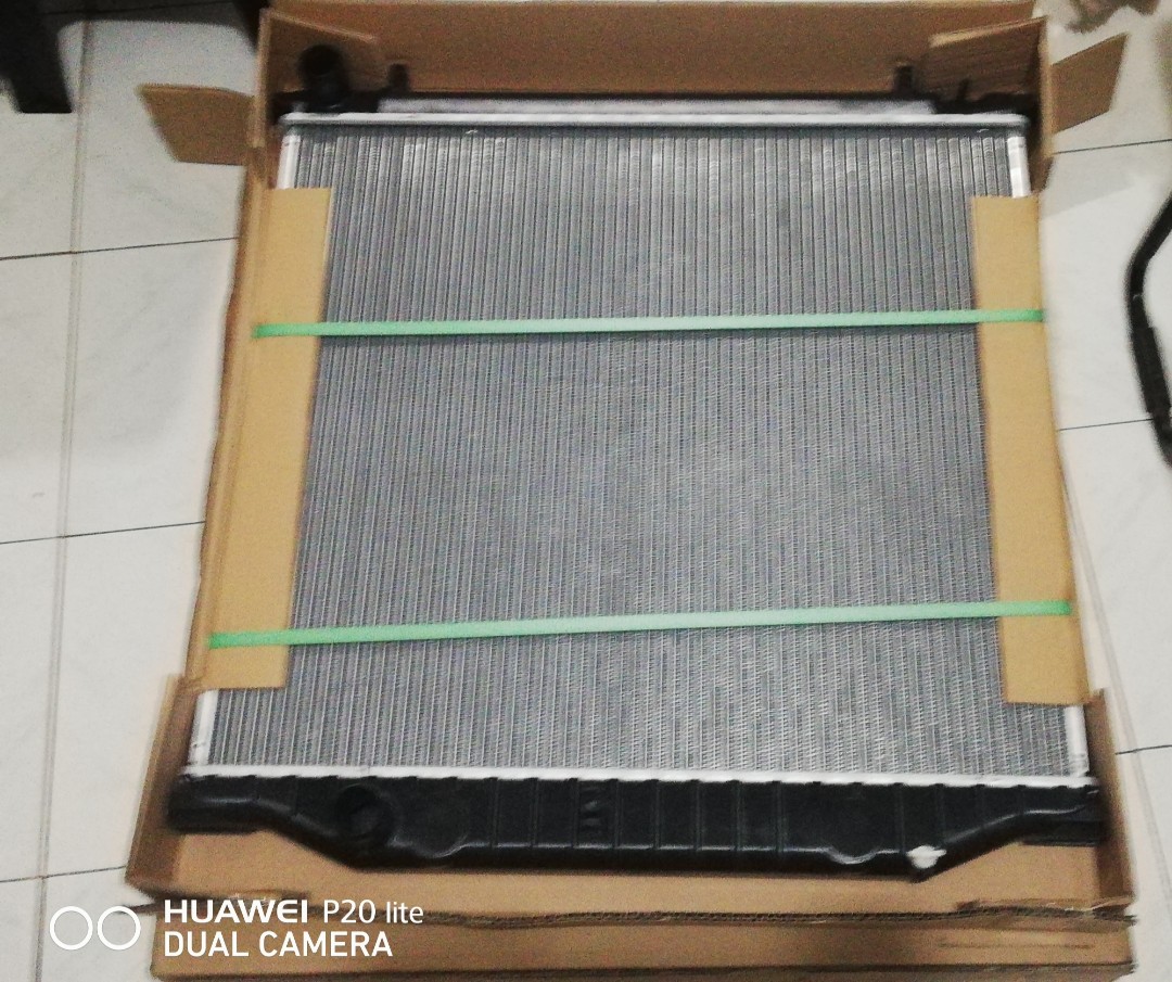 Chevrolet Colorado radiator assembly 2013 up, Car Parts & Accessories ...