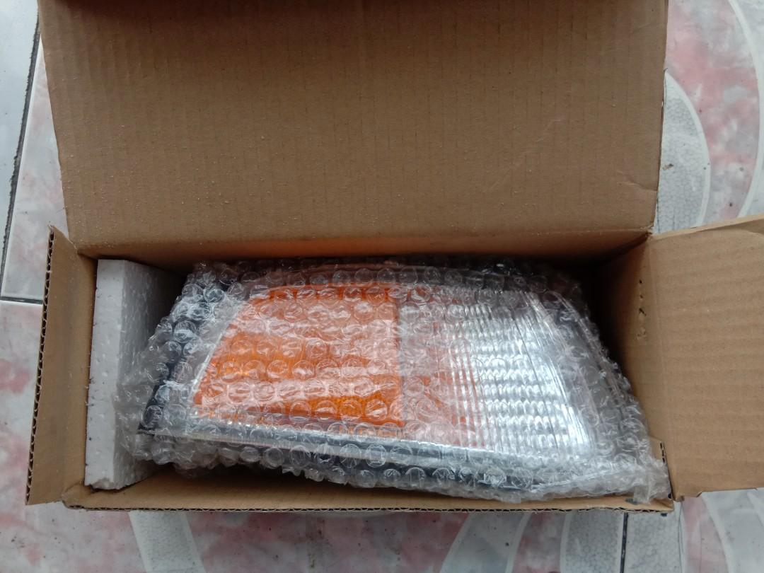 Eagle eyes corner lights for Lancer pizza (USDM) RARE (Category: Car Parts & Accessories) located in Quezon City. Submitted by raid.my.closet. (Listing ID 236859072, Image 1). Description: Rare USDM corner lights for lancer pizza 96 to 98 model.