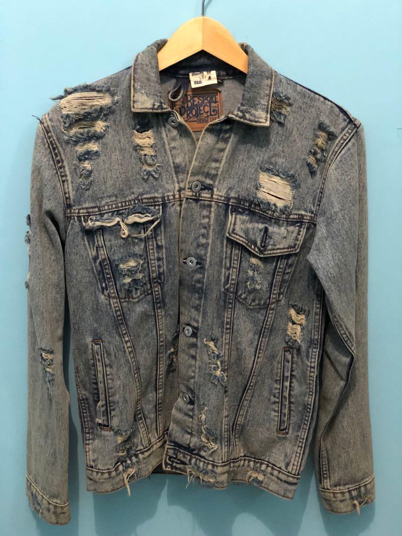 Ripped sales jaket jeans