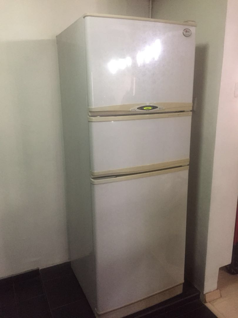LG FRESH MASTER large FRIDGE 368L 3 DOOR GR 403SVQF, TV & Home