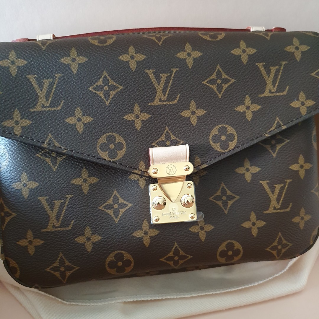 Louis Vuitton LV Pochette Metis M40780, Luxury, Bags & Wallets on