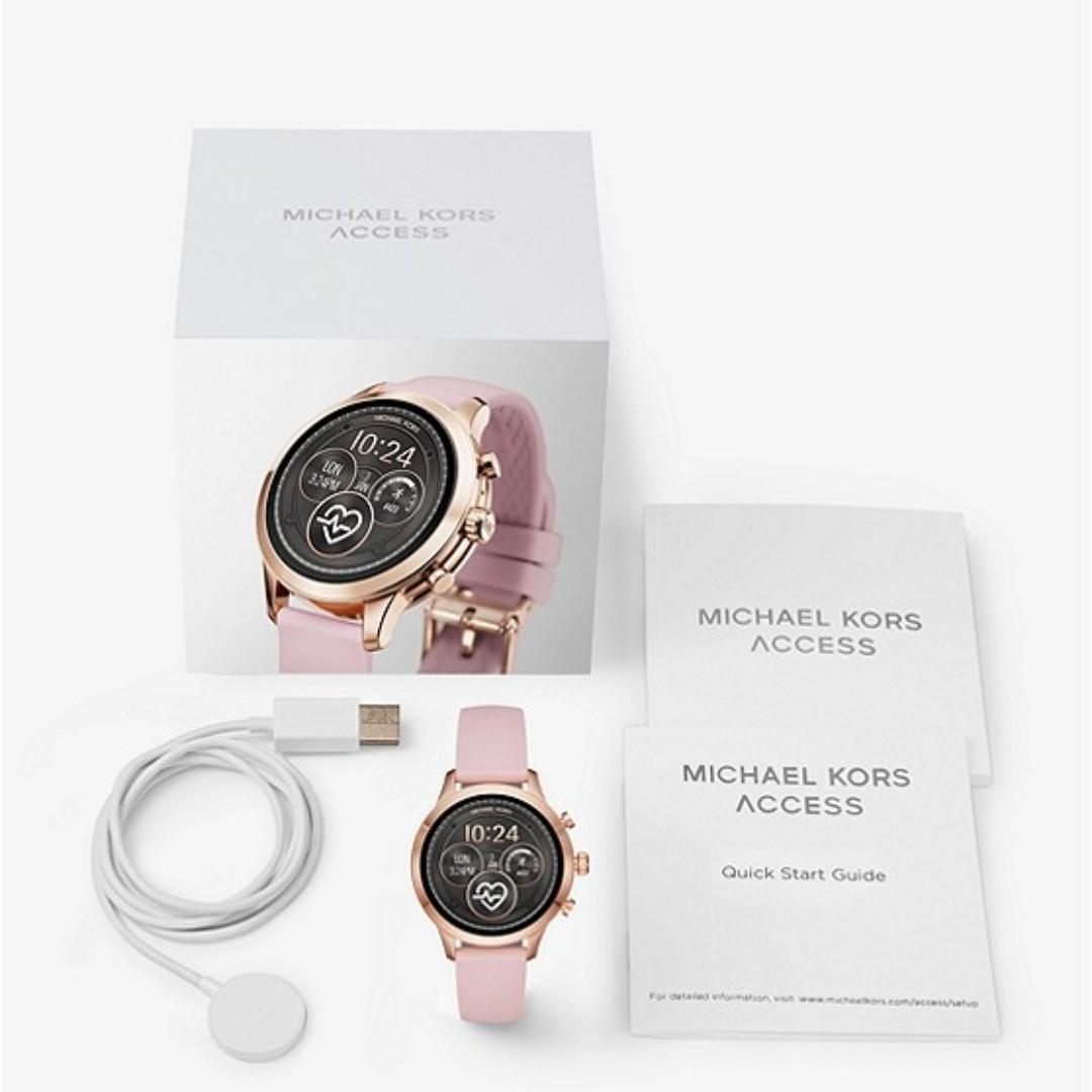 mk smartwatch gold