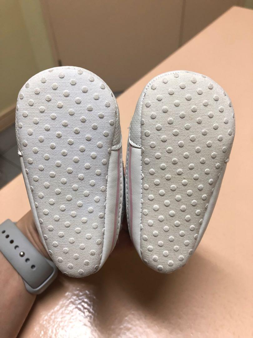 Primark Silver Crib Shoes (Category: Motorbikes) located in Pasig City. Submitted by snjtan (Listing ID 236858440, Image 2). Description: Primark Silver Crib Shoes for Baby Girl Excellent used condition Size 6-9months RFS: decluttering, outgrown MOP: Metrobank, Unionbank or GCash .