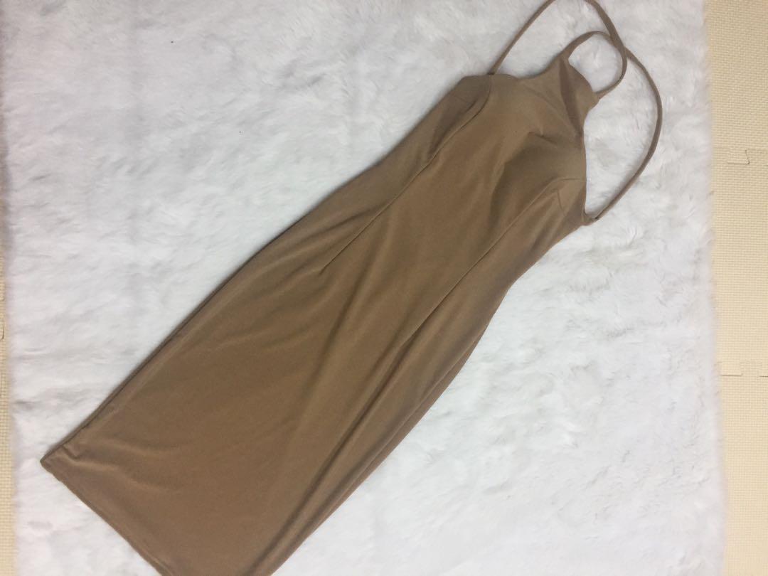 Sexy brown formal dress (Category: Dresses) located in Makati City. Submitted by dnccc (Listing ID 236864029, Image 2). Description: Used once. Very nice fitting, with pads.
