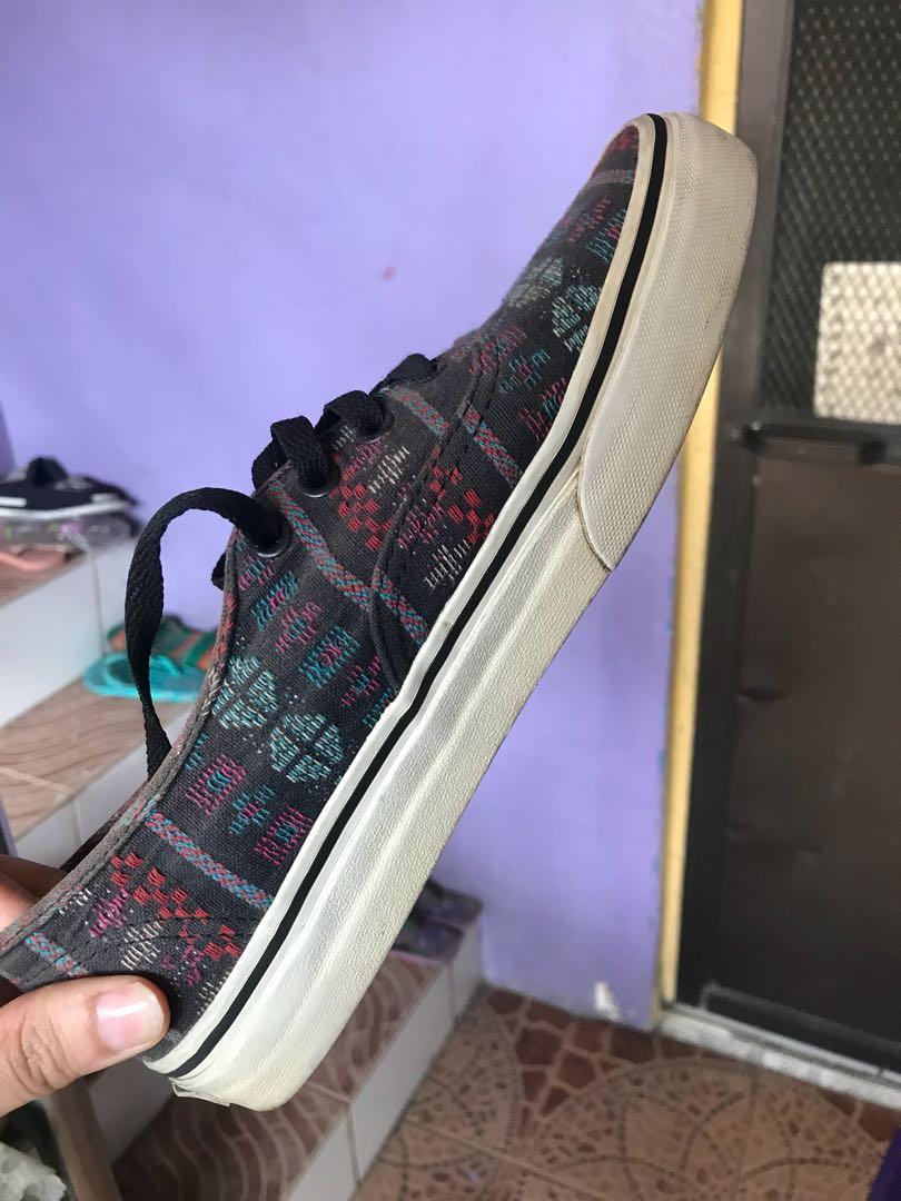 Vans top authentic aztec