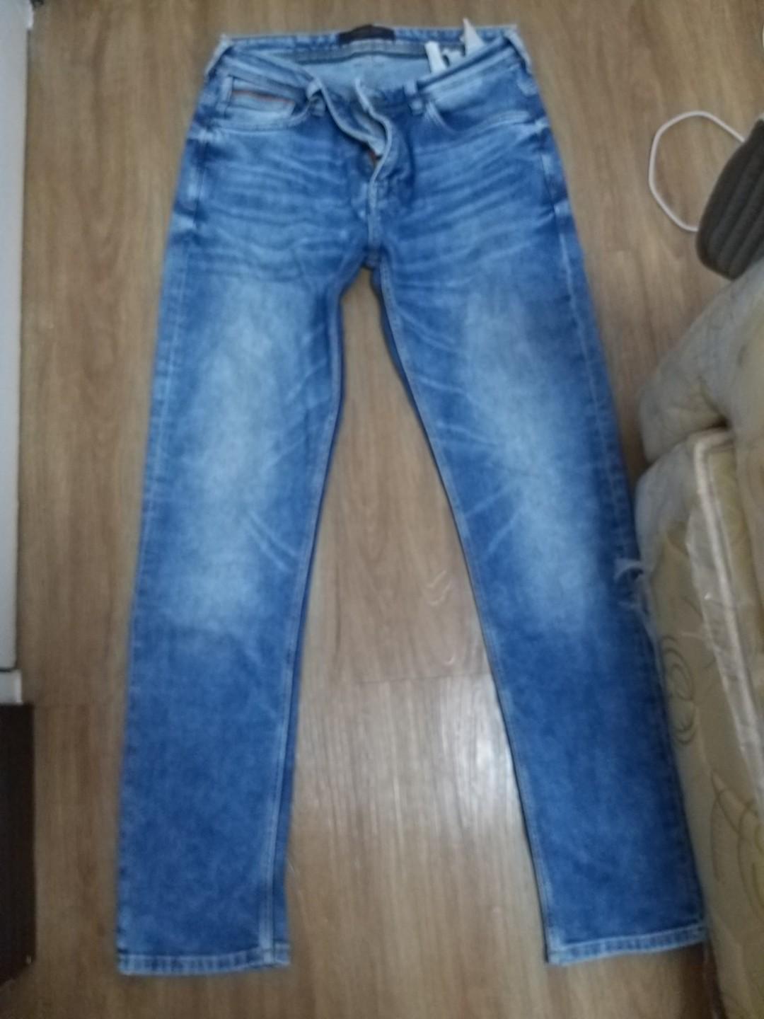 Zara Men S Jeans Men S Fashion Clothes Bottoms On Carousell