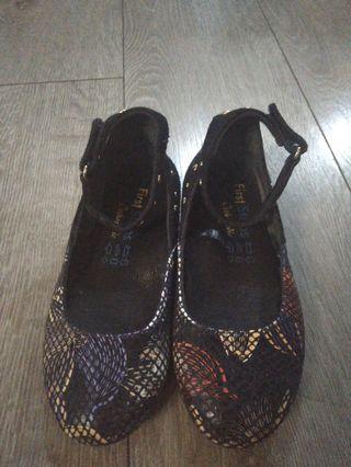 custom made orthopedic shoes