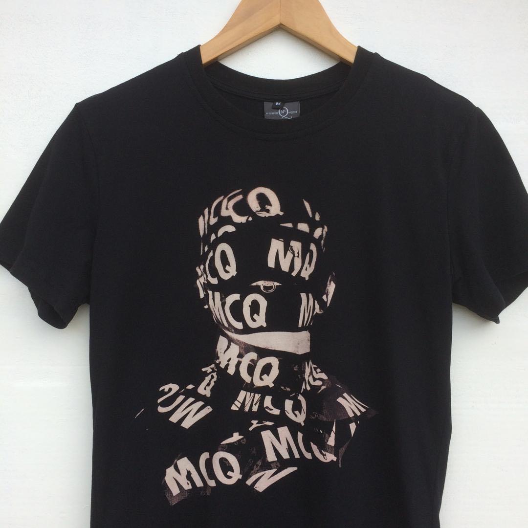 A Mcqueen (Category: Tshirts & Polo Shirts) located in Dungun. Submitted by wan_azhar12 (Listing ID 237092113, Image 1). Description: Alexander mcqueen tee Item bundle Saiz/Size= 18/27” Harga=50 Postage=Rm5 Kondisi 9.5/10 *Note=Pengeposan 2 Kali Seminggu SAHAJA *Setiap Hari AHAD&RABU Sahaja,Harap MAKLUM!!!! *Using Pos Laju,Usually it takes 1-4 working day to arrives. *Booking Maxima 3Hari Shja. *For detail Boleh Call/SMS Www.wasap.my/601110238009