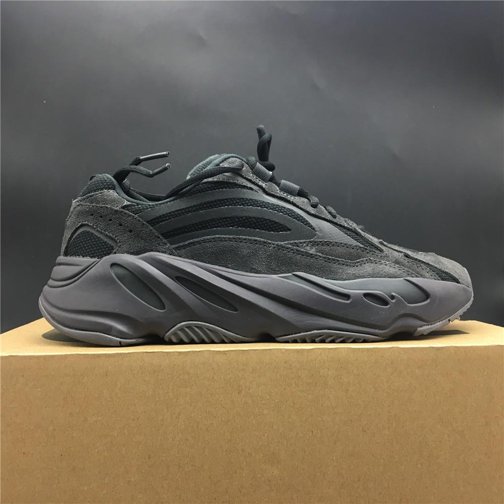 yeezy boost 700 vanta v2