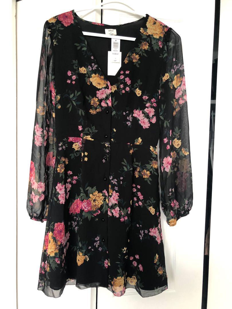 Aritzia Wilfred Nazaire dress long sleeve Women s Fashion