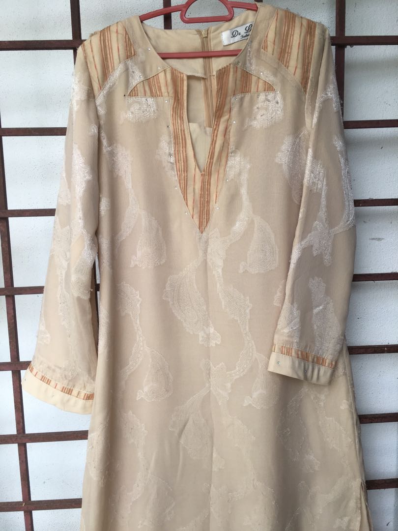 Hindi Dress, Women's Fashion, Muslimah Fashion, Dresses on Carousell