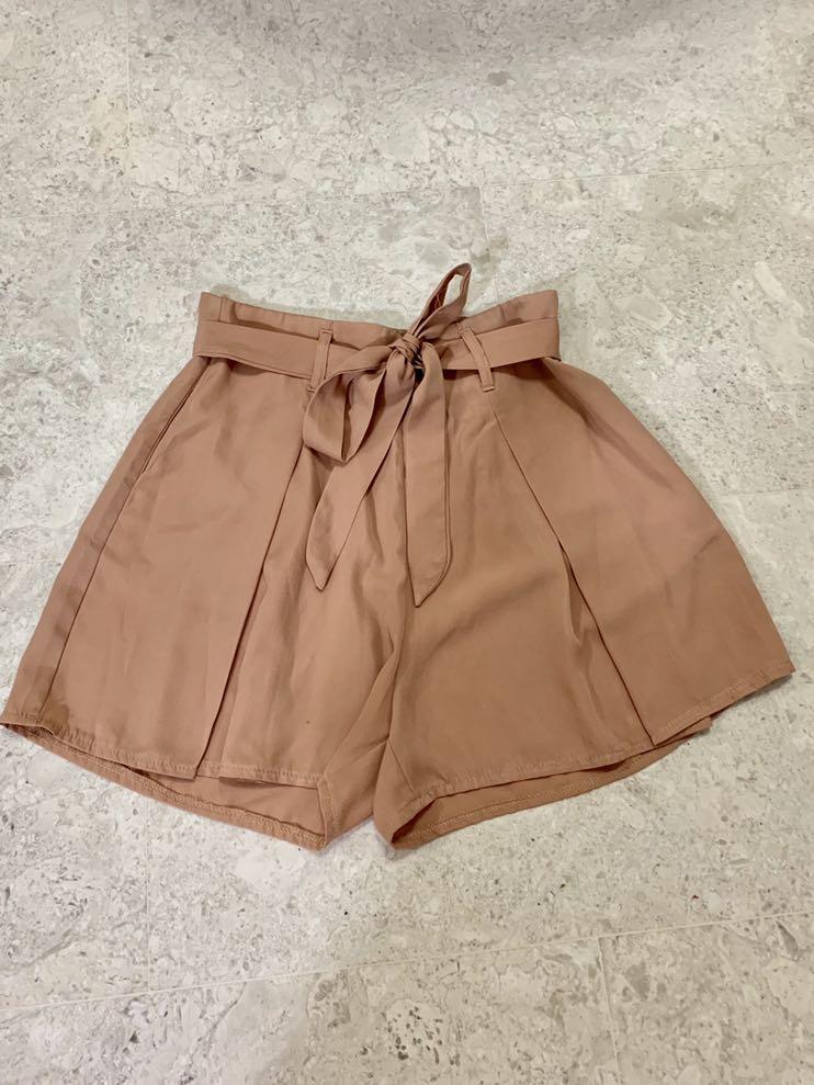 Flowy khaki shorts clearance