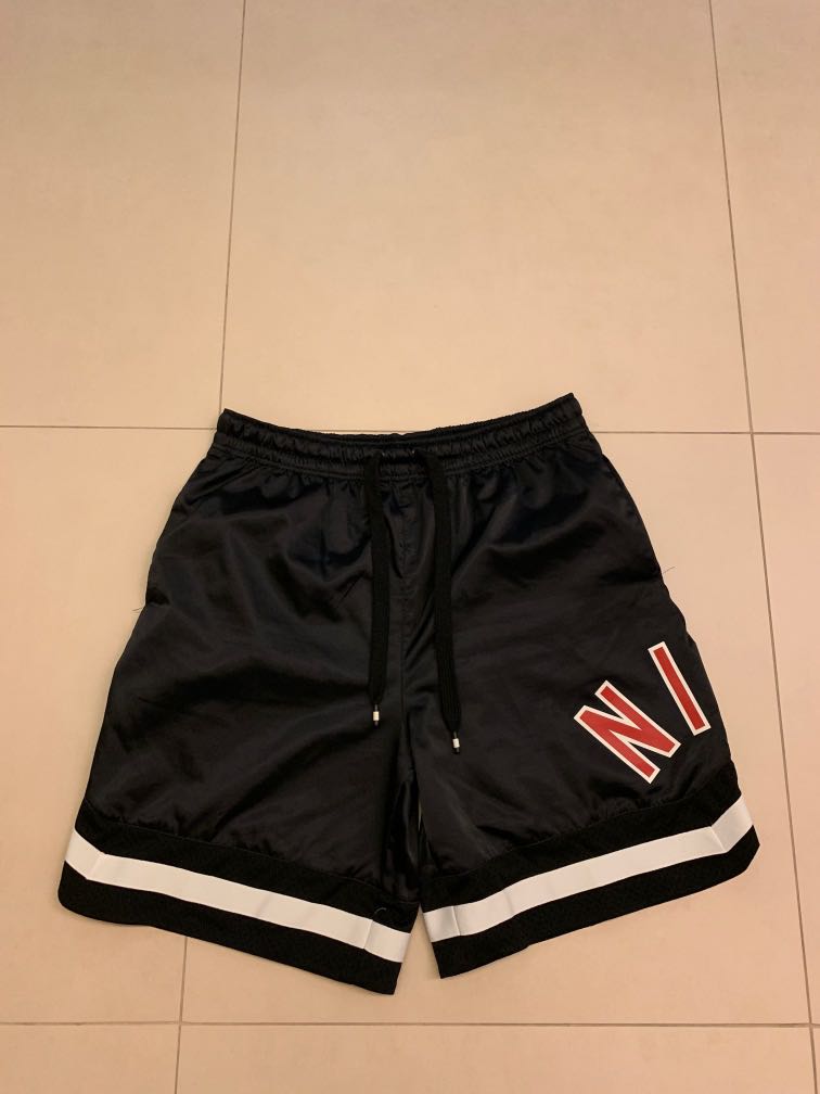 Nike air woven shorts 2025