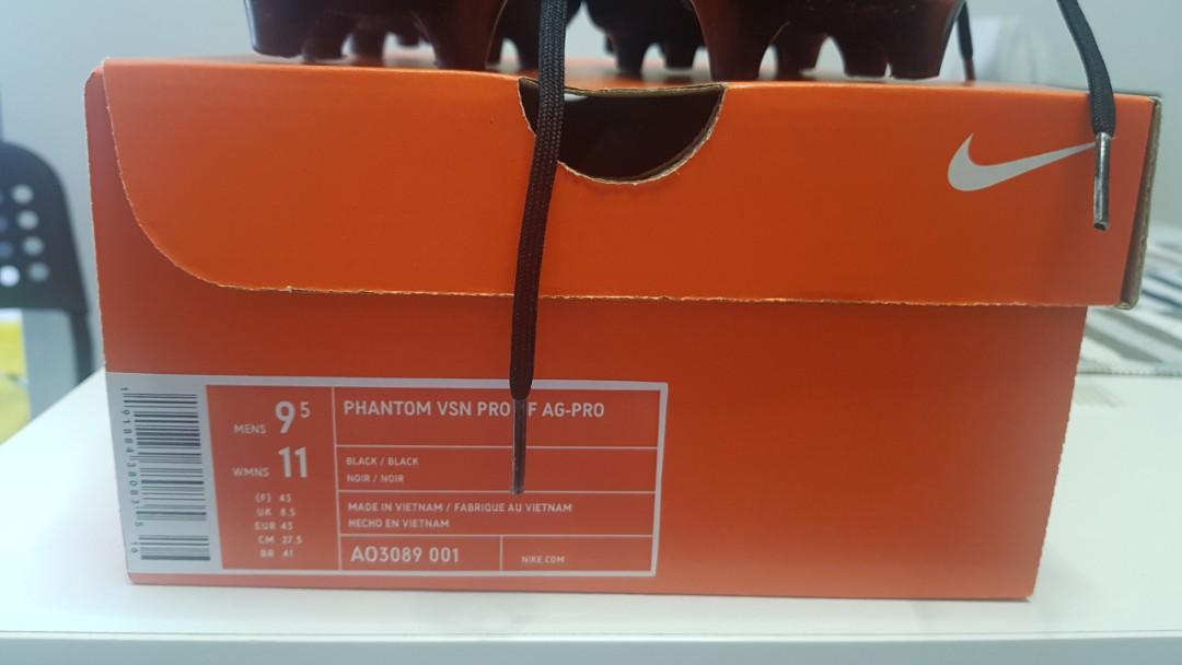 Team Sports Shoes Cleats Nike PHANTOM VSN ACADEMY IC .