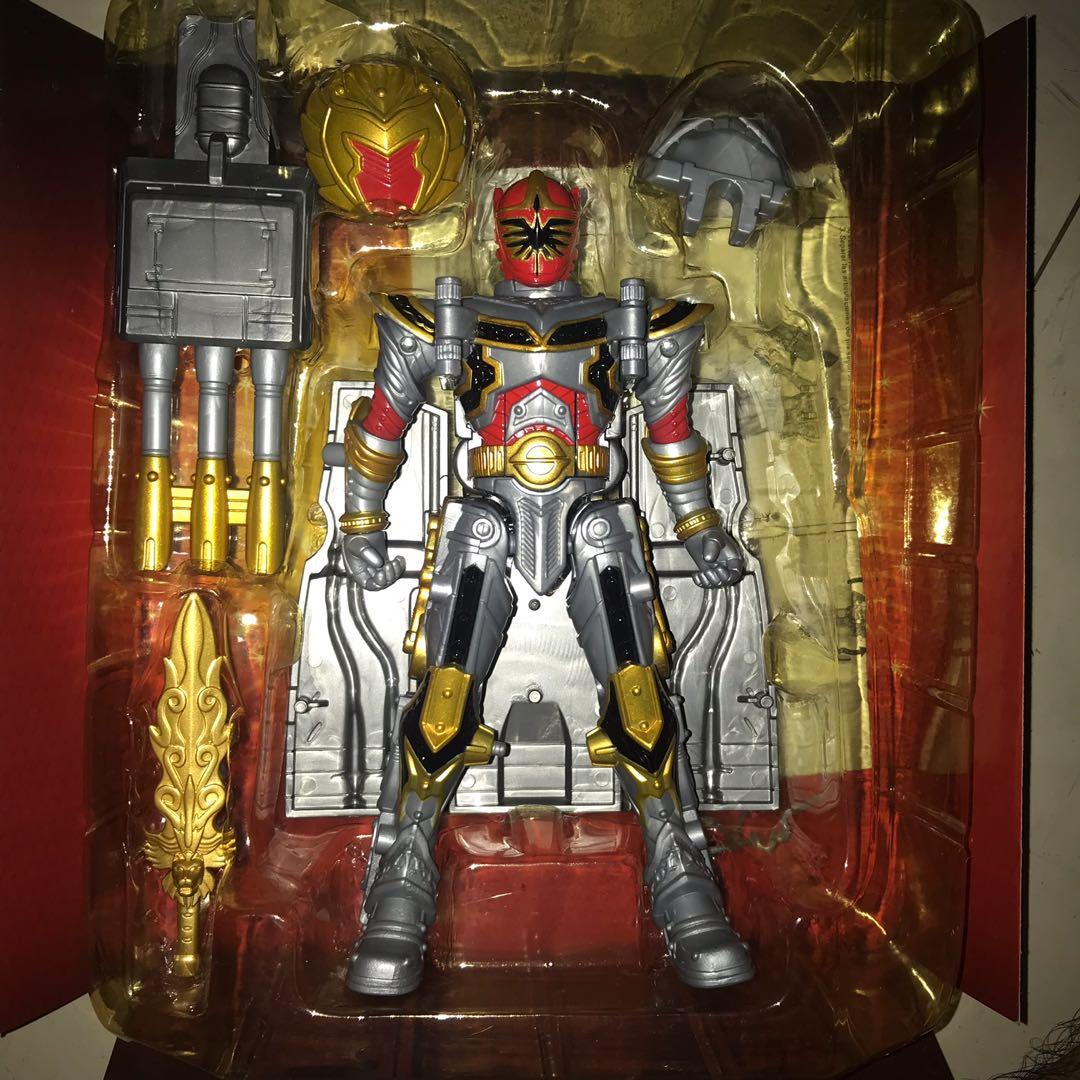 Power Rangers Mystic Force (Category: Action & Battle Toys) located in Quezon City. Submitted by harajuuku (Listing ID 237045438, Image 3). Description: Power rangers mystic force red ranger Medyo mahal dahil complete package and used only for display and posing. Handled with care and never yan pinahawak sa mga batang malikot kamay haha.