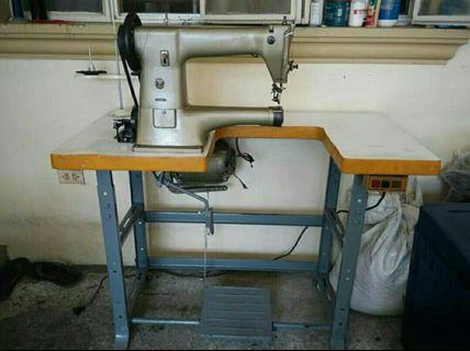 Cross Arm Sewing Machine