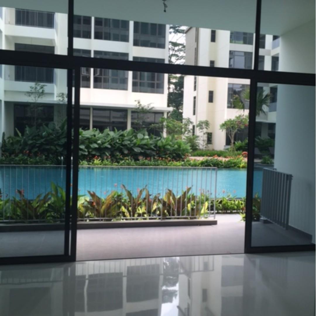 3 Bedroom + 1 Utility Room The Skywoods dairy farm Near Hillview MRT