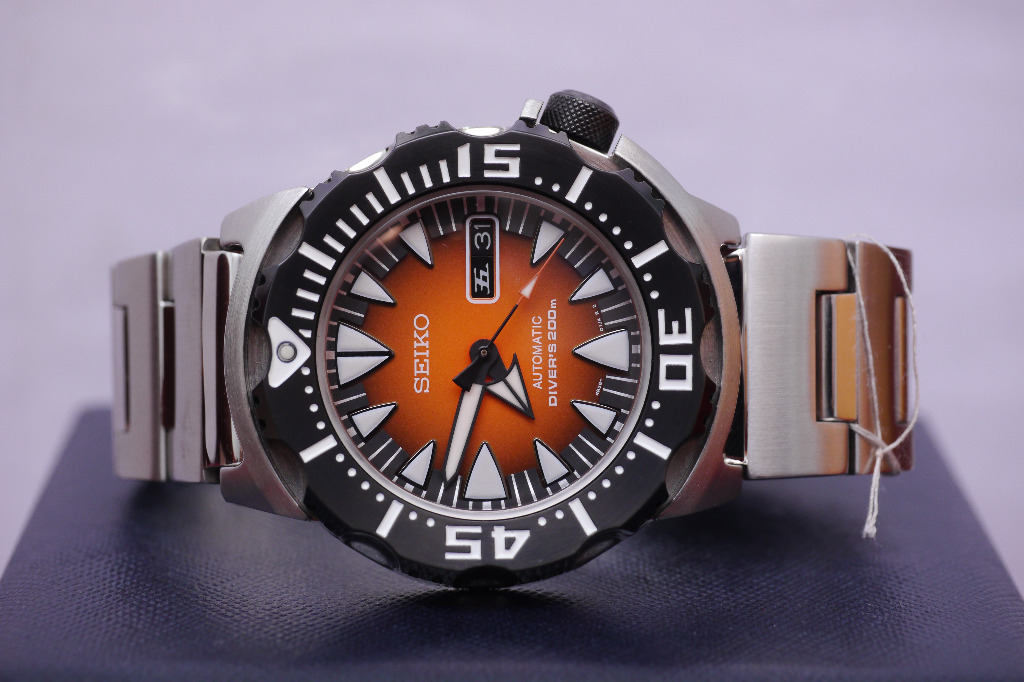 NEW 6R15 2nd Gen Seiko Dark Orange Monster Dive (Chinese Version Calendar)  movement up graded, Men's Fashion, Watches & Accessories, Watches on  Carousell