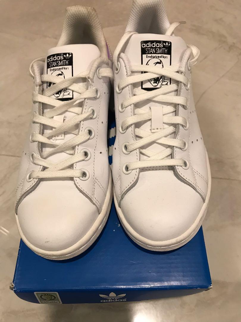Adidas Stan Smith Sneakers holographic Size: US 3.5/JP 23/UK 3, Men's  Fashion, Footwear, Sneakers on Carousell