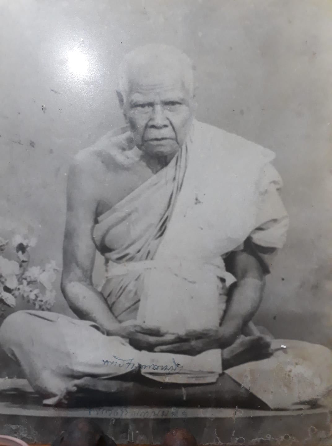 Biography Of Lp Kron Tok Raja Wat Bangsek Vintage Collectibles Religious Items On Carousell 10,363 likes · 12 talking about this. lp kron tok raja wat bangsek