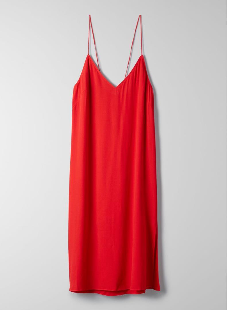 BNWT Aritzia Wilfred Free Felicity Dress in Oak Not Red Women s Fashion Clothes on Carousell