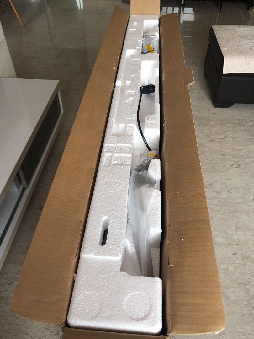 Empty TV box, Everything Else on Carousell