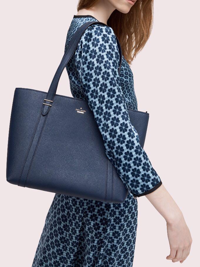 Oakwood street chandra tote store