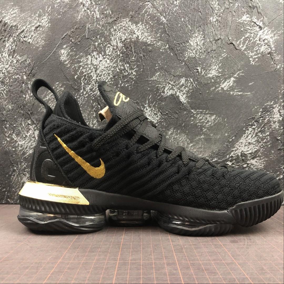 Nike LeBron James XVI 16 Im King Men s Fashion Footwear